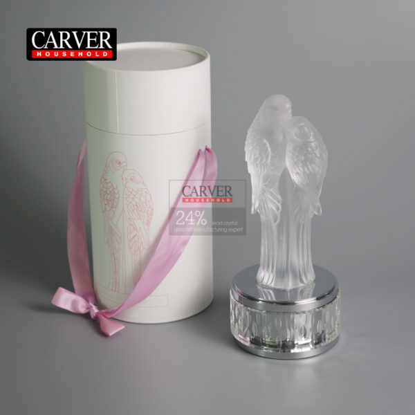 Light luxury villa bedroom bedside lamp crystal desk lamp sculpture glass parrot home decoration housewarming gift