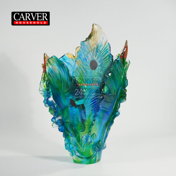 Large peacock flower vase, made of peacock feathers piled up and produced using the lost